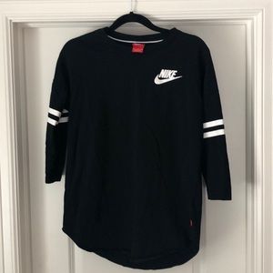 Nike oversized adorable raglan tee